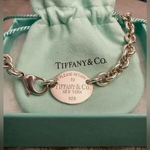 MINT CONDITION Tiffany & Co. 925 Return to Tiffany Oval Tag Silver Choker - 15”